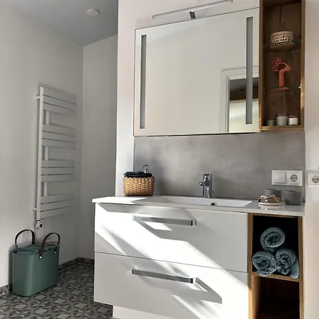 Zur Schnapsstraße Apartment *